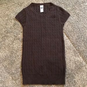 Short sleeve sweater